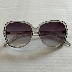 NATURALIZER light gray sunglasses